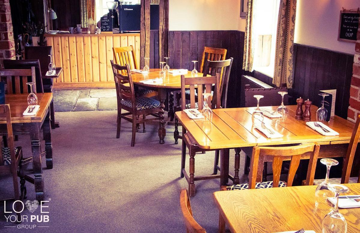 The Rising Sun Inn Waterlooville Buitenkant foto